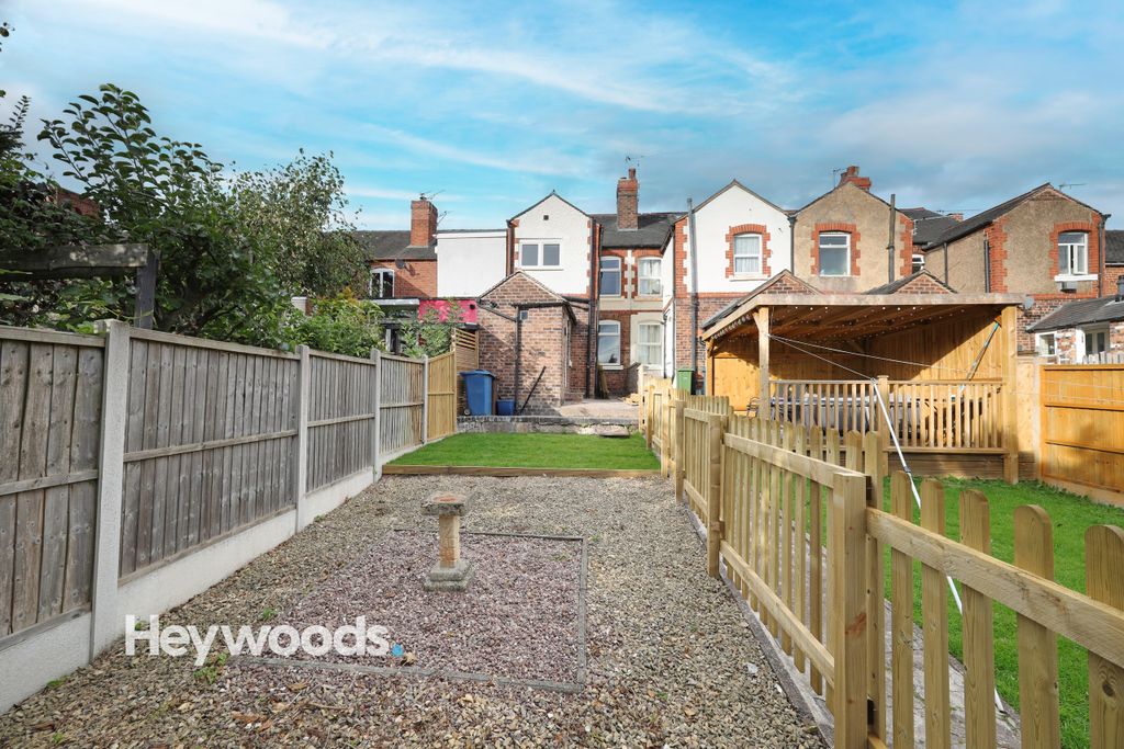 Property photo 3 of 28 0F1A9557