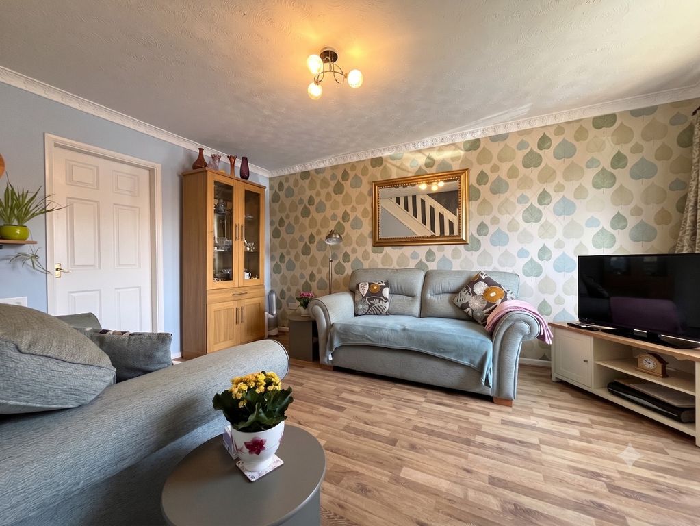 Property photo 3 of 14 5271092