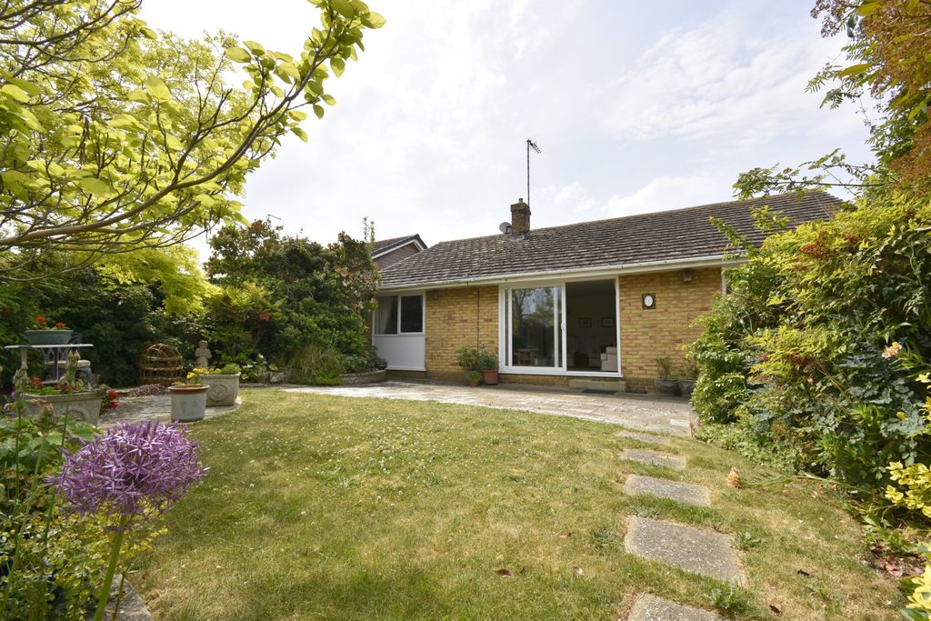 Property photo 2 of 18