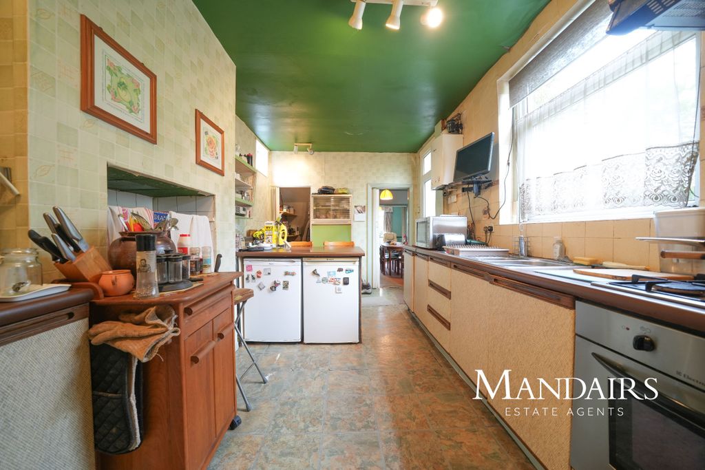 Property photo 2 of 30