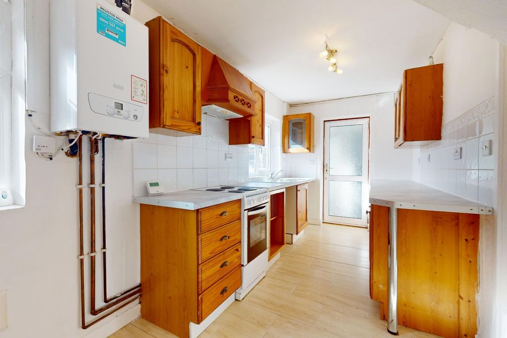 Property photo 2 of 19 5026602