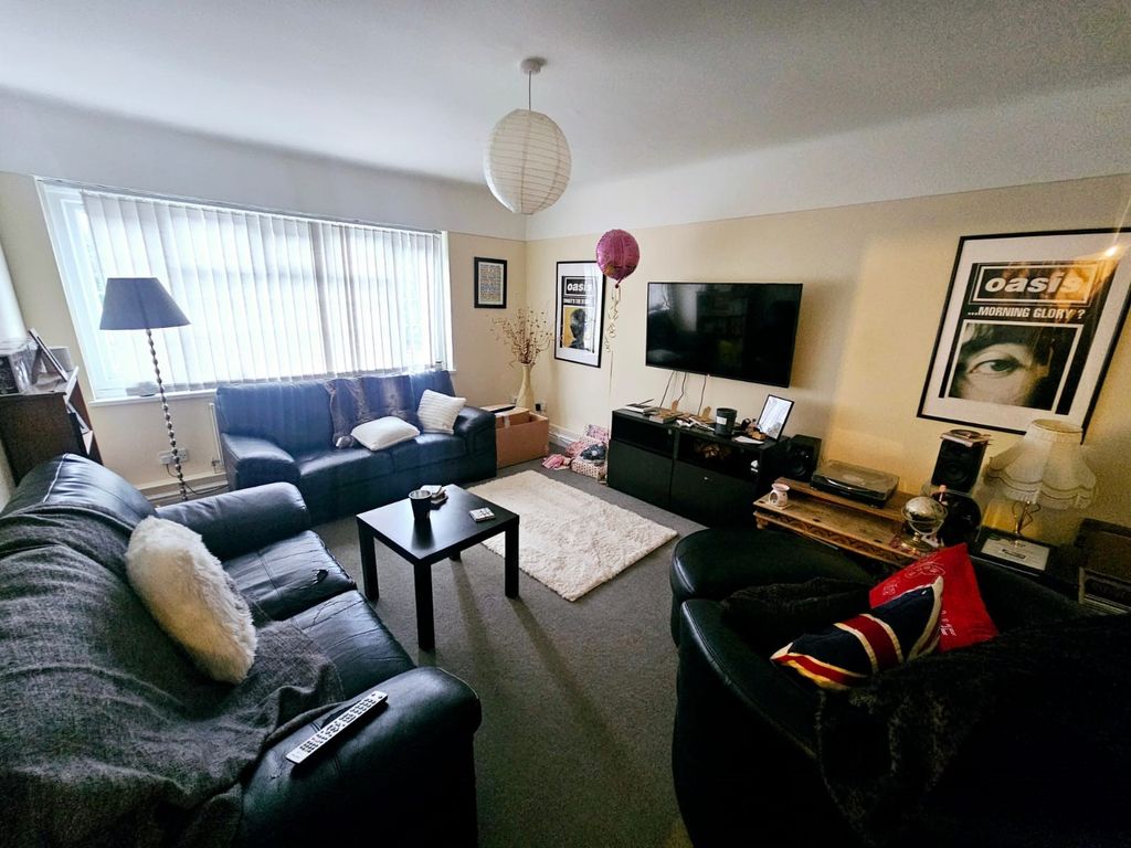 Property photo 2 of 7 Image