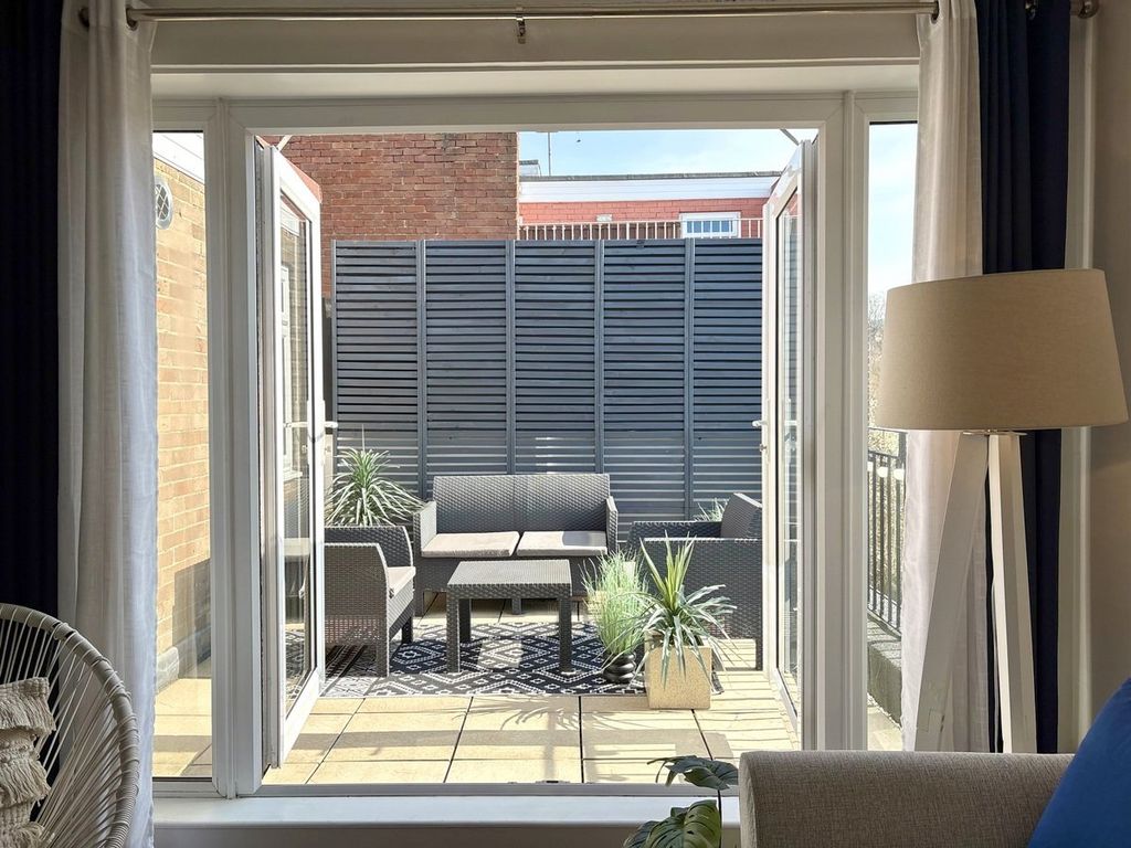 Property photo 3 of 22