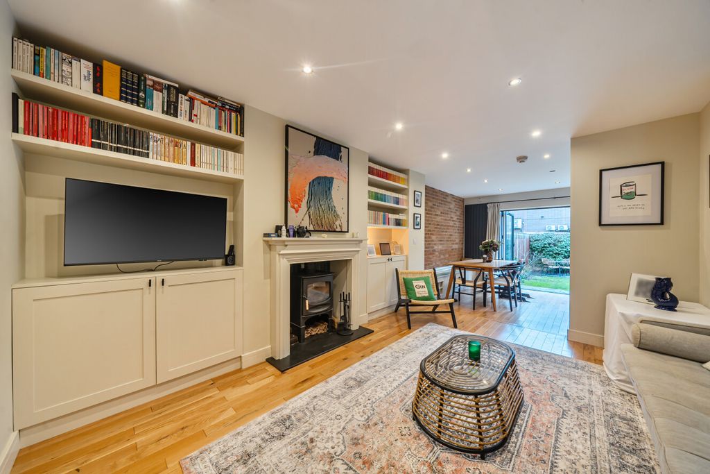 Property photo 1 of 17 1406618-9-6986095...