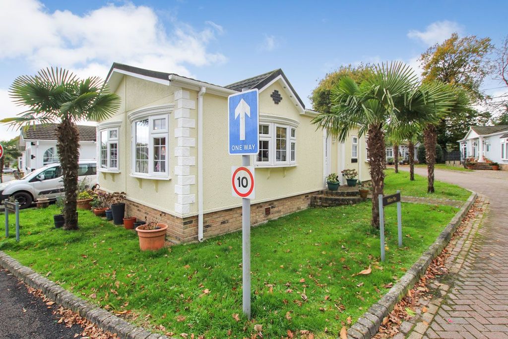 Property photo 2 of 11