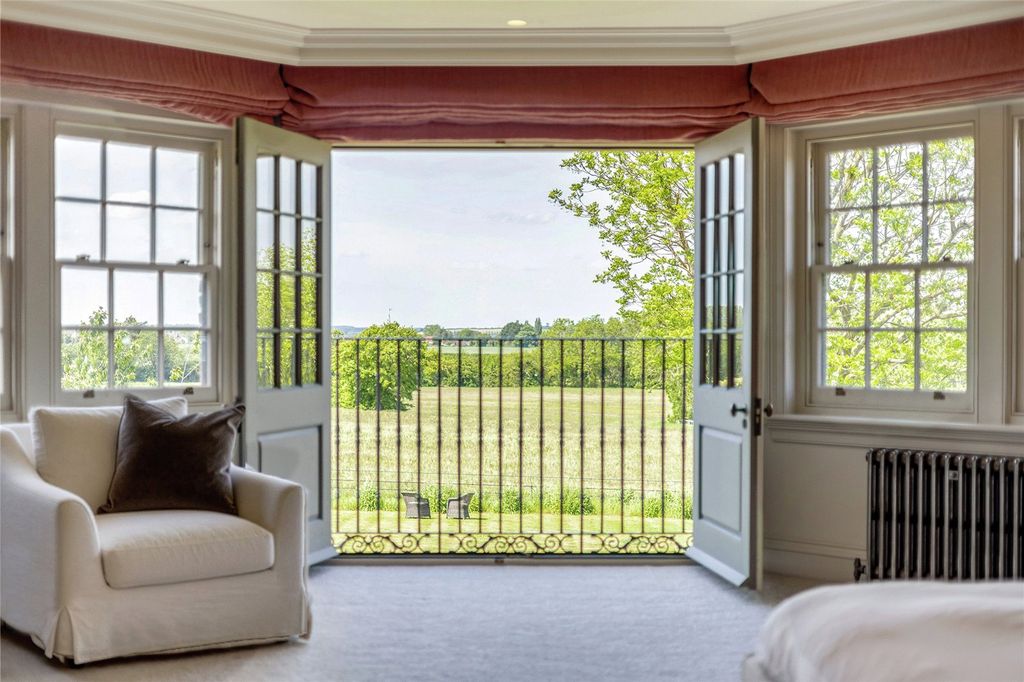Additional image 23 of 6 bed detached house for saleChurch Gate, High Street, Edlesborough, Buckinghamshire LU6