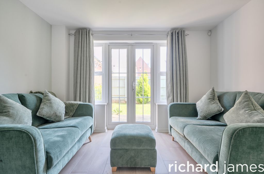 Property photo 2 of 21 d717Fc2c80484cd7B0Ea19B77426c9d4