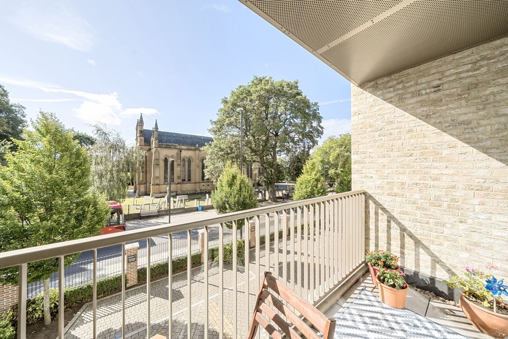 Property photo 1 of 17 Balcony
