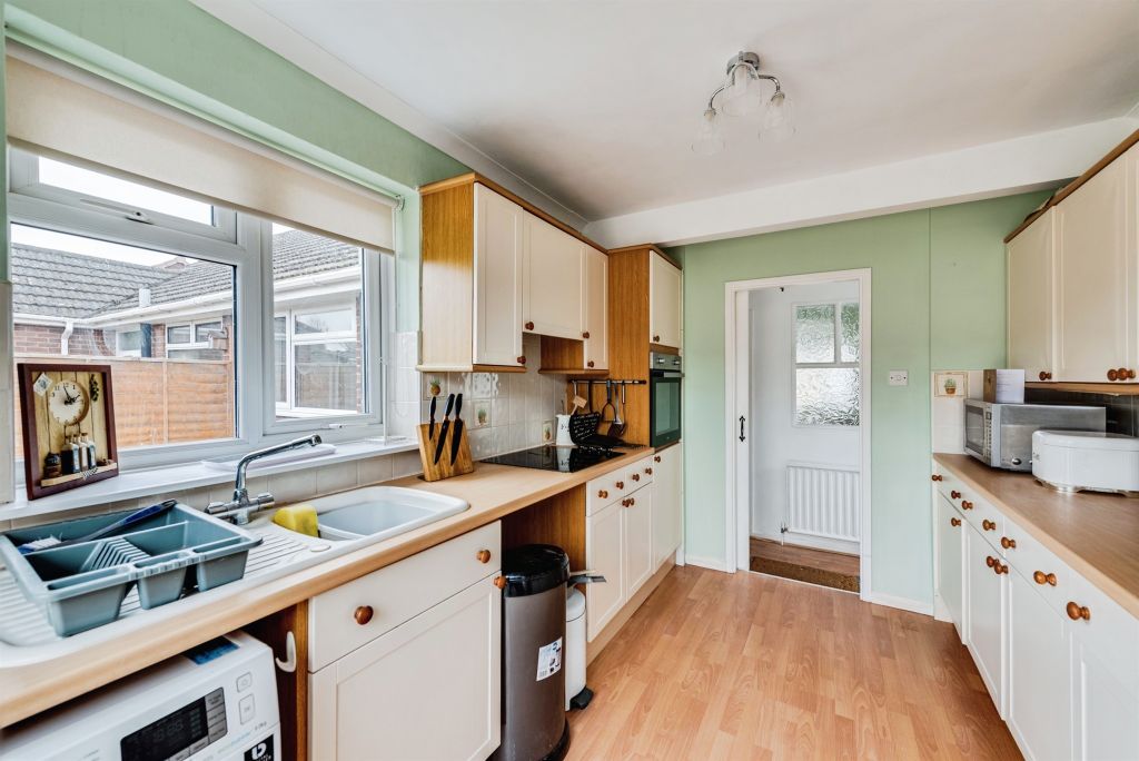 Property photo 3 of 17