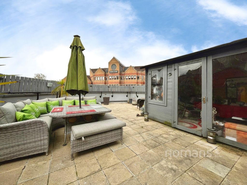 Property photo 2 of 10 Pbox-Img.Jpg