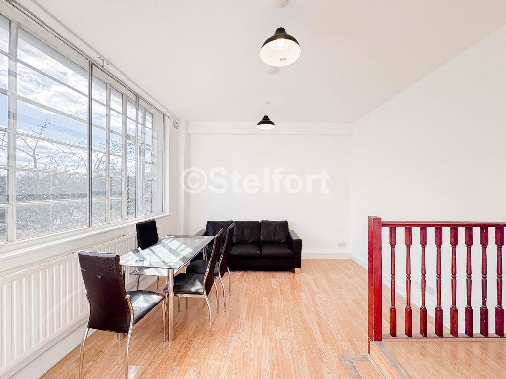 Property photo 3 of 9