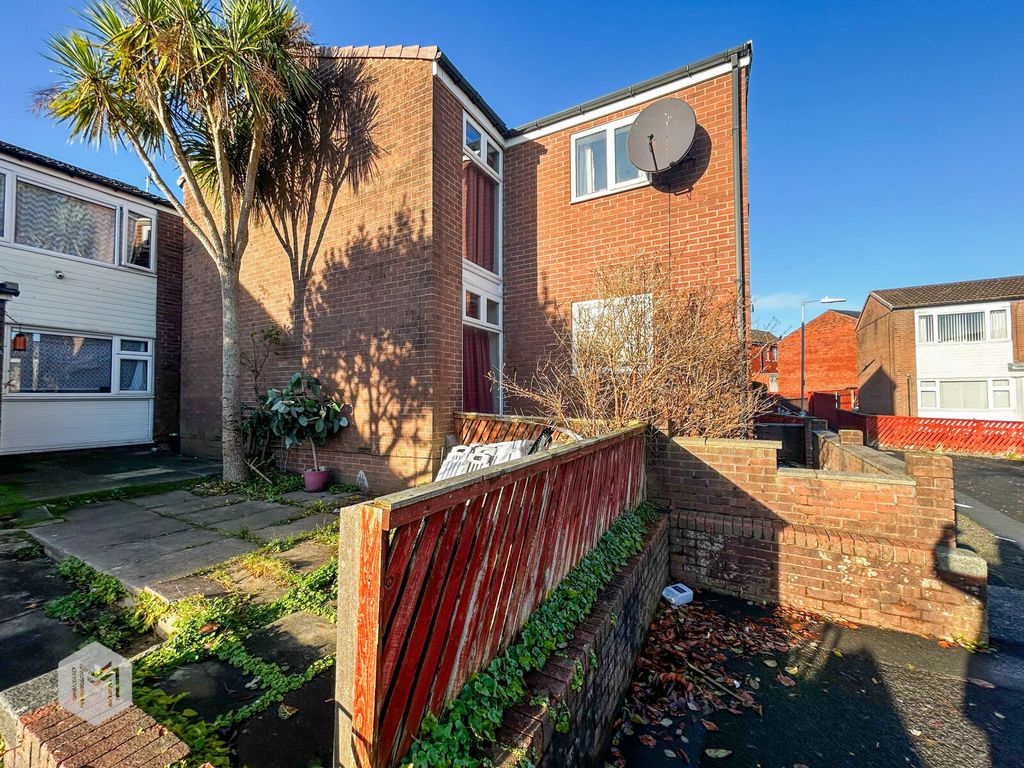 Property photo 1 of 17 Picture No. 05