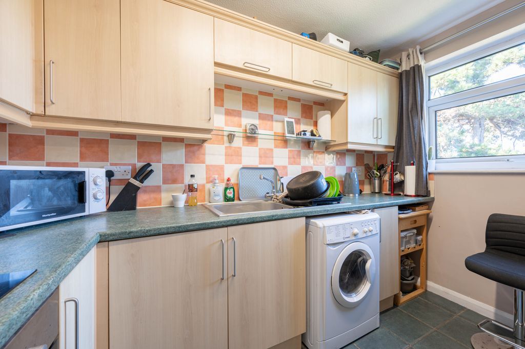 Property photo 2 of 8 Dsc_1926-Hdr