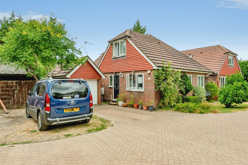 Property photo 2 of 18