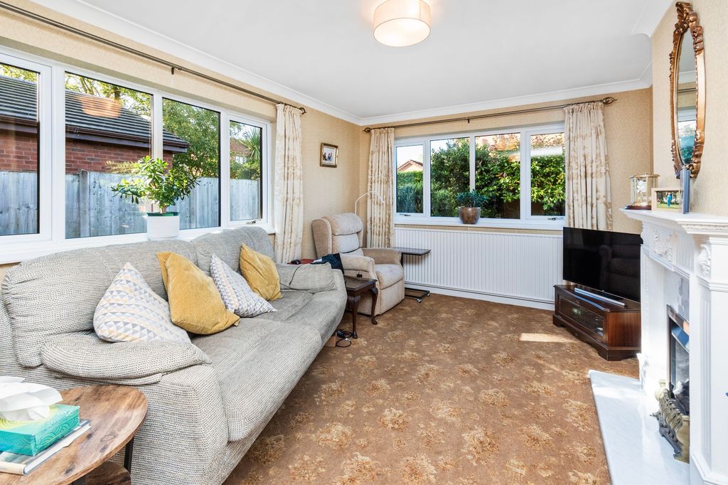 Property photo 3 of 21