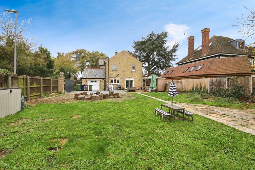 Additional image 18 of 5 bed detached house for saleElwyn Road, March PE15