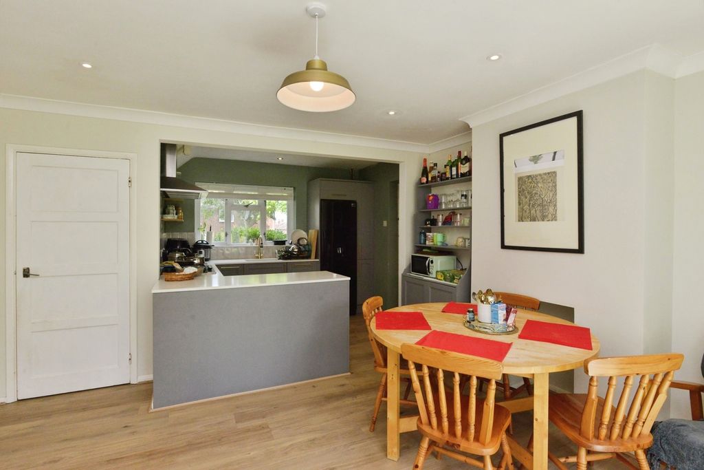 Property photo 2 of 19 Pbox-Img.Jpg