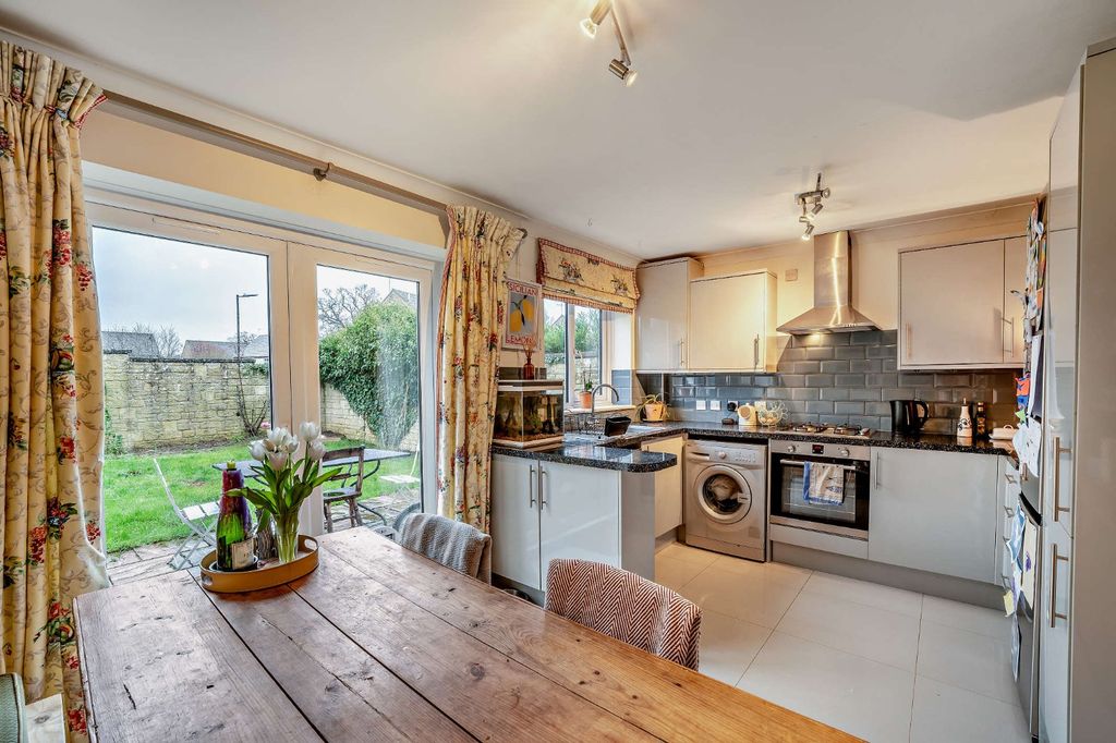 Property photo 3 of 11 Picture No. 09