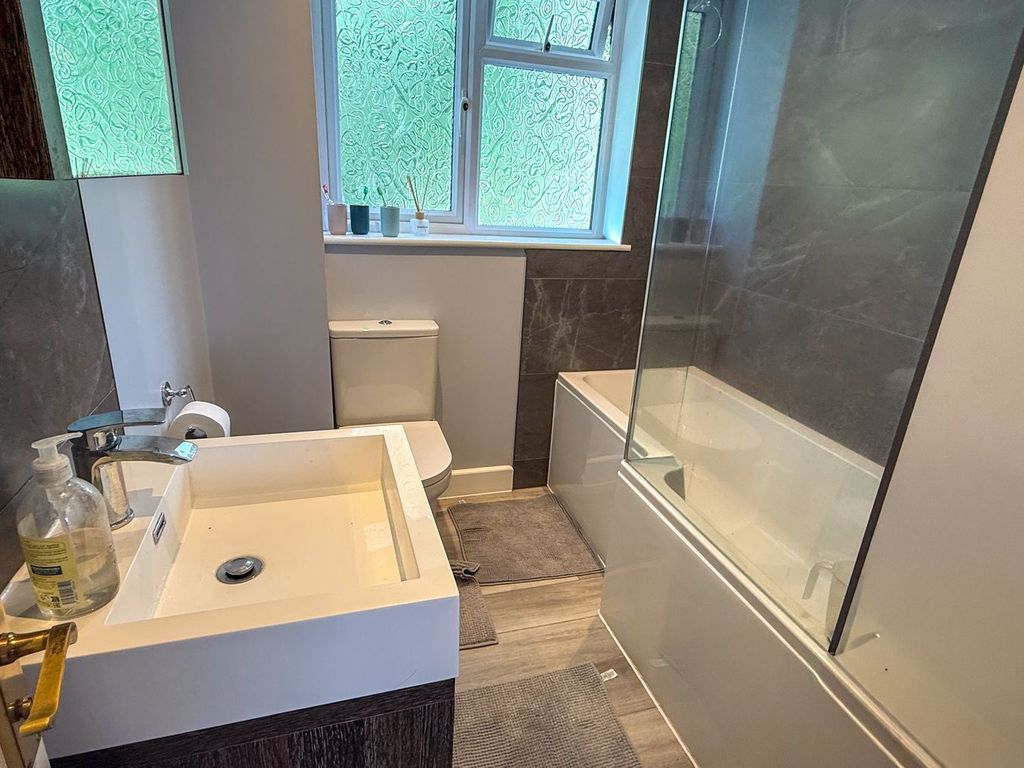 Additional image 6 of 2 bed terraced house for saleGoodwin Walk, Newbury RG14