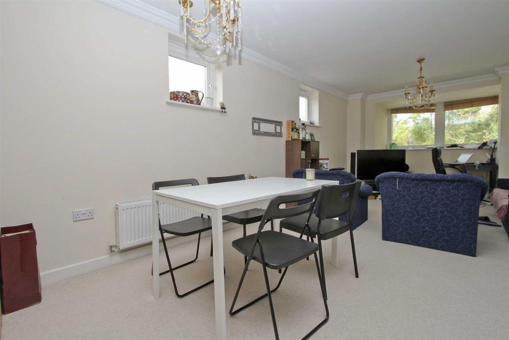 Property photo 3 of 7 Dining Room