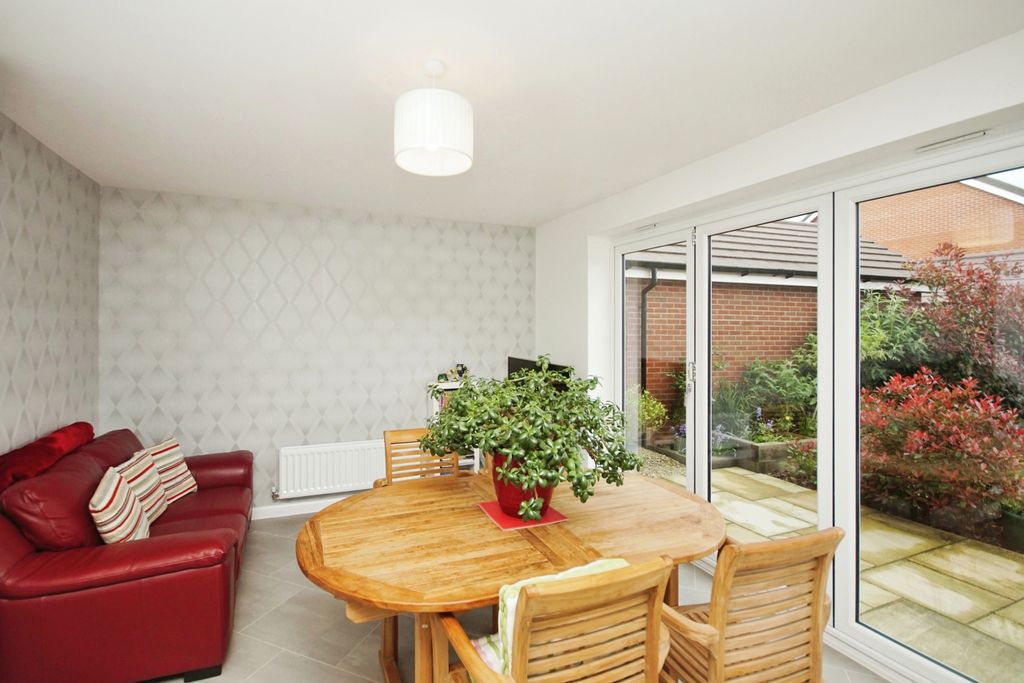 Property photo 3 of 19 Photography