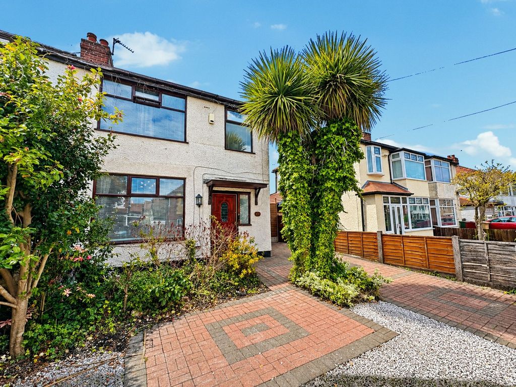 Property photo 1 of 13 External