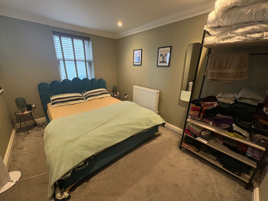 Property photo 3 of 8 Bedroom 3