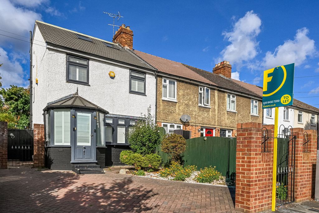 Property photo 1 of 28