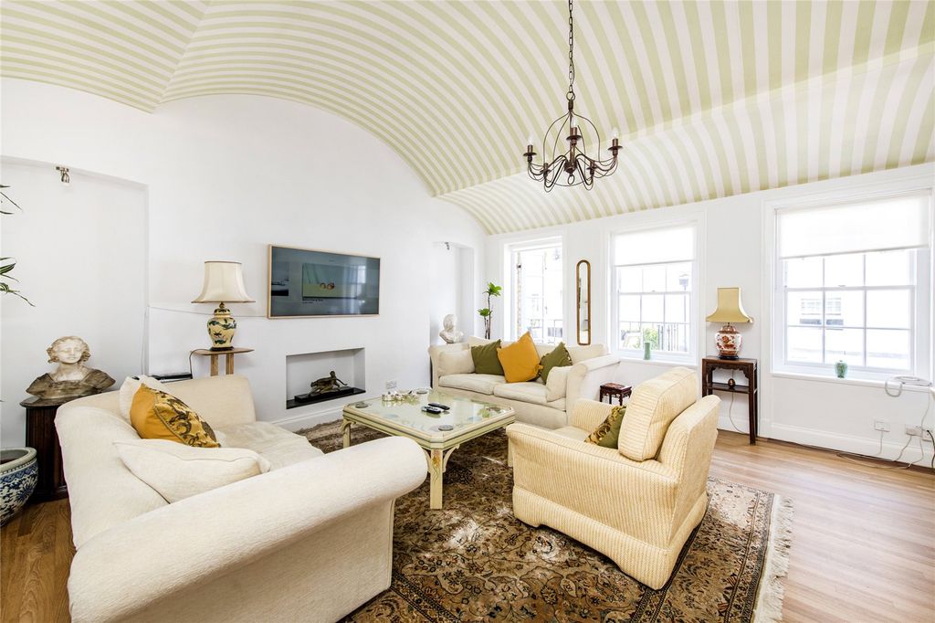 Property photo 2 of 18 Picture No. 02