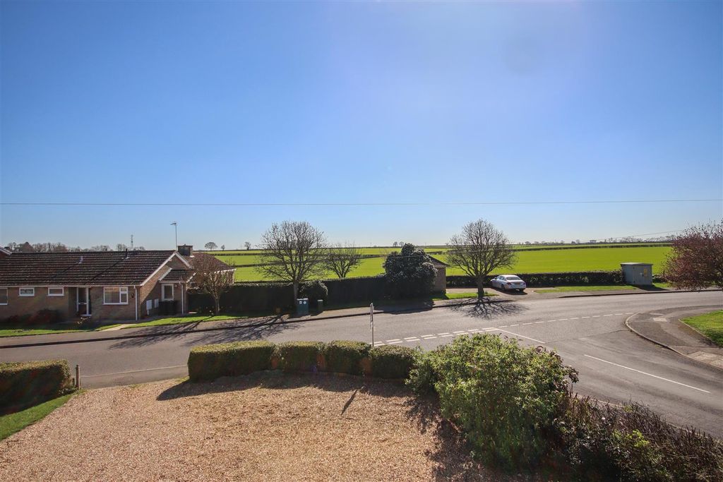 Property photo 2 of 21 Img_1643.Jpg