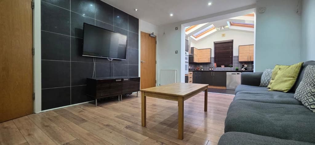 Property photo 1 of 12 Jpg