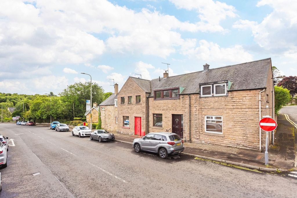 Property photo 1 of 30