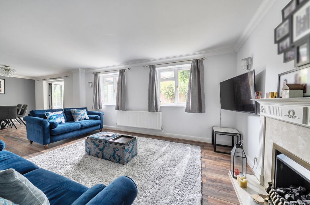 Property photo 2 of 20 1466985-7-6A22cc4...