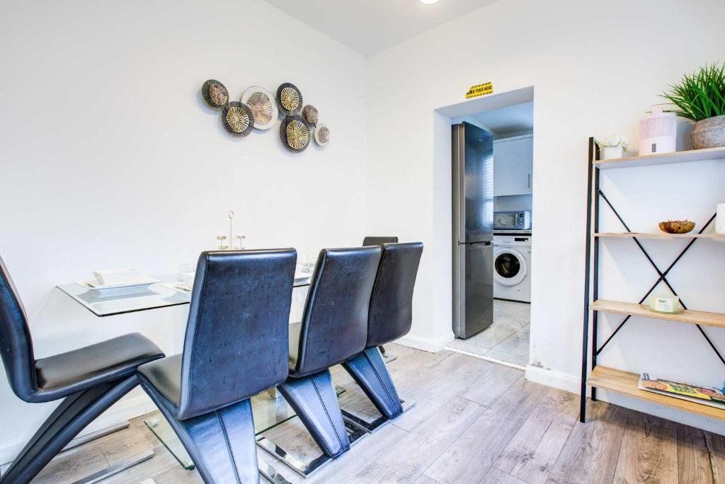 Property photo 2 of 14 Picture No. 08