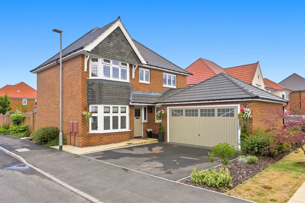 Property photo 1 of 35