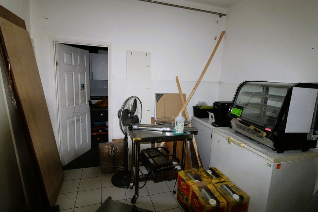 Property photo 2 of 4