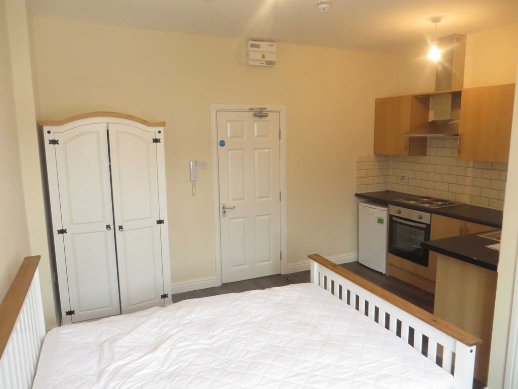 Property photo 2 of 5