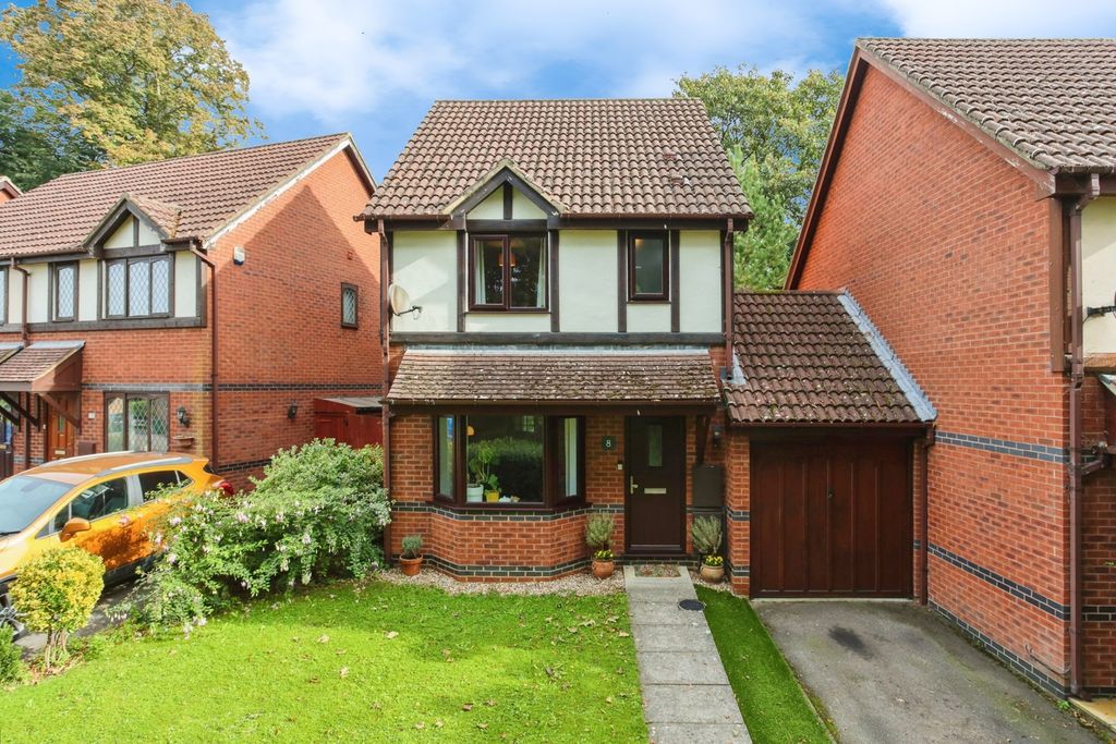 Property photo 3 of 17 Photo