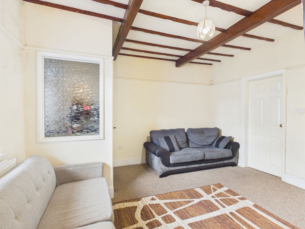 Property photo 2 of 14 Cam03729G0-Pr0298-Still014