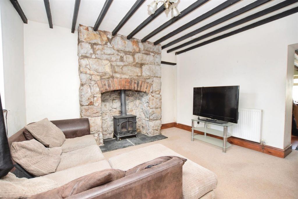 Property photo 2 of 14 Lounge.Jpg