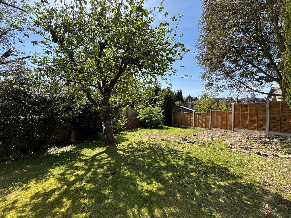 Property photo 3 of 14 Garden