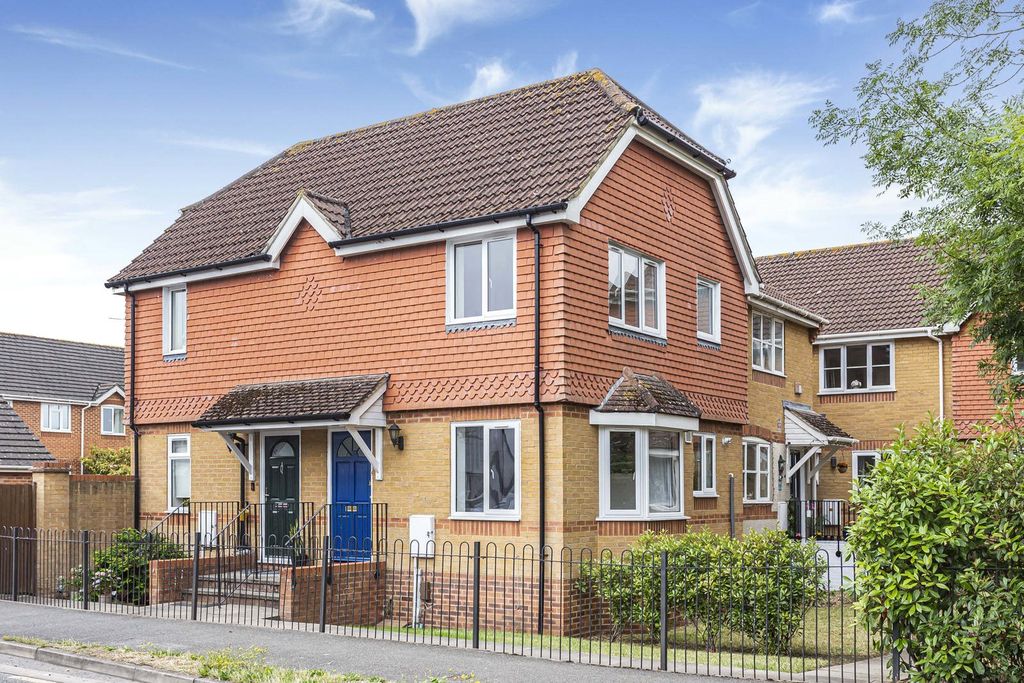 Property photo 1 of 10 External