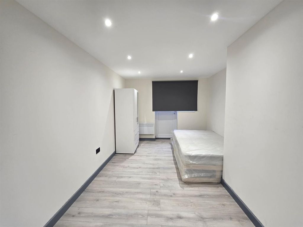 Property photo 3 of 8 Whatsapp Image 2025-12-23 At 12.12.59.Jpeg