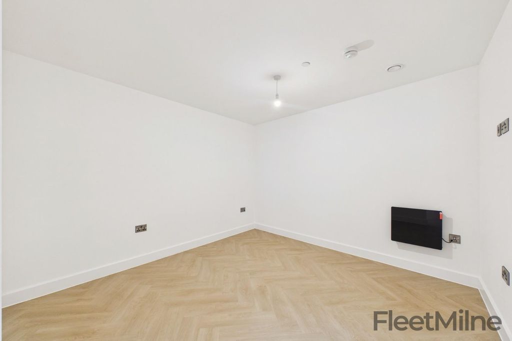 Property photo 2 of 11 Living Room
