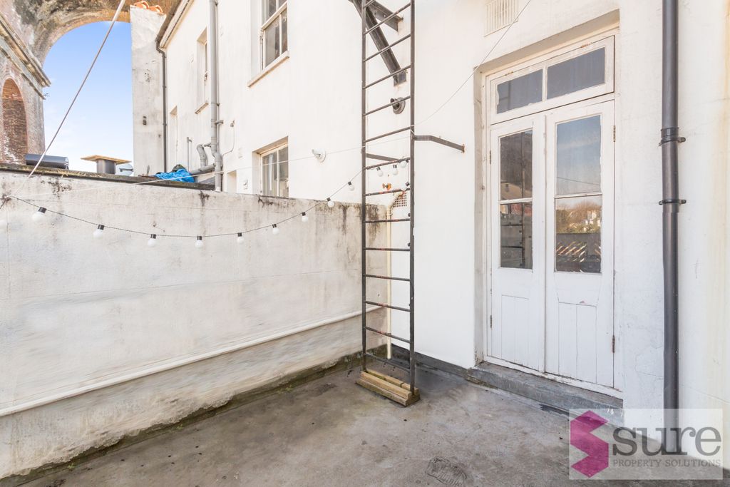 Additional image 16 of 6 bed maisonette to rentPreston Road, Brighton, Brighton, East Sussex BN1