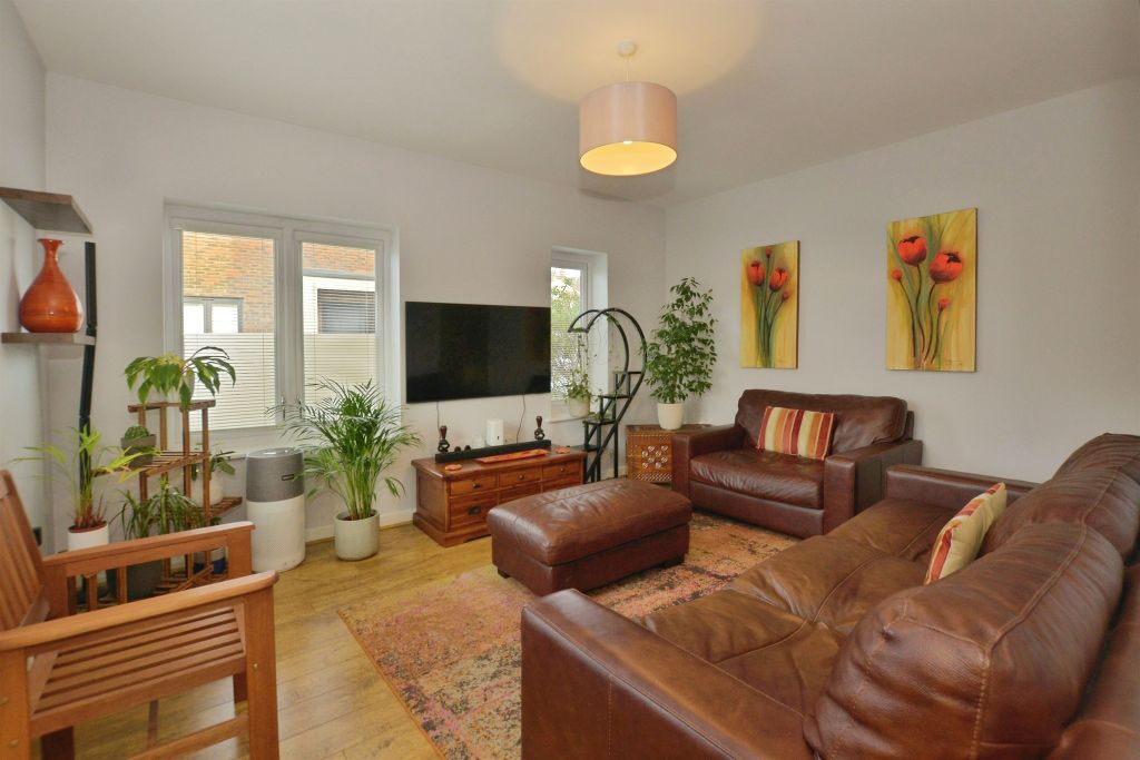 Property photo 3 of 19