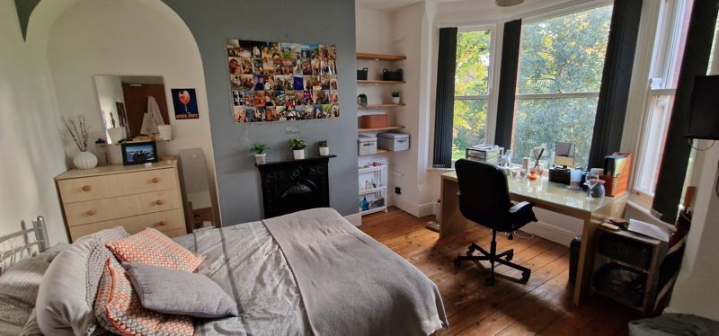 Property photo 1 of 6 Photo 2