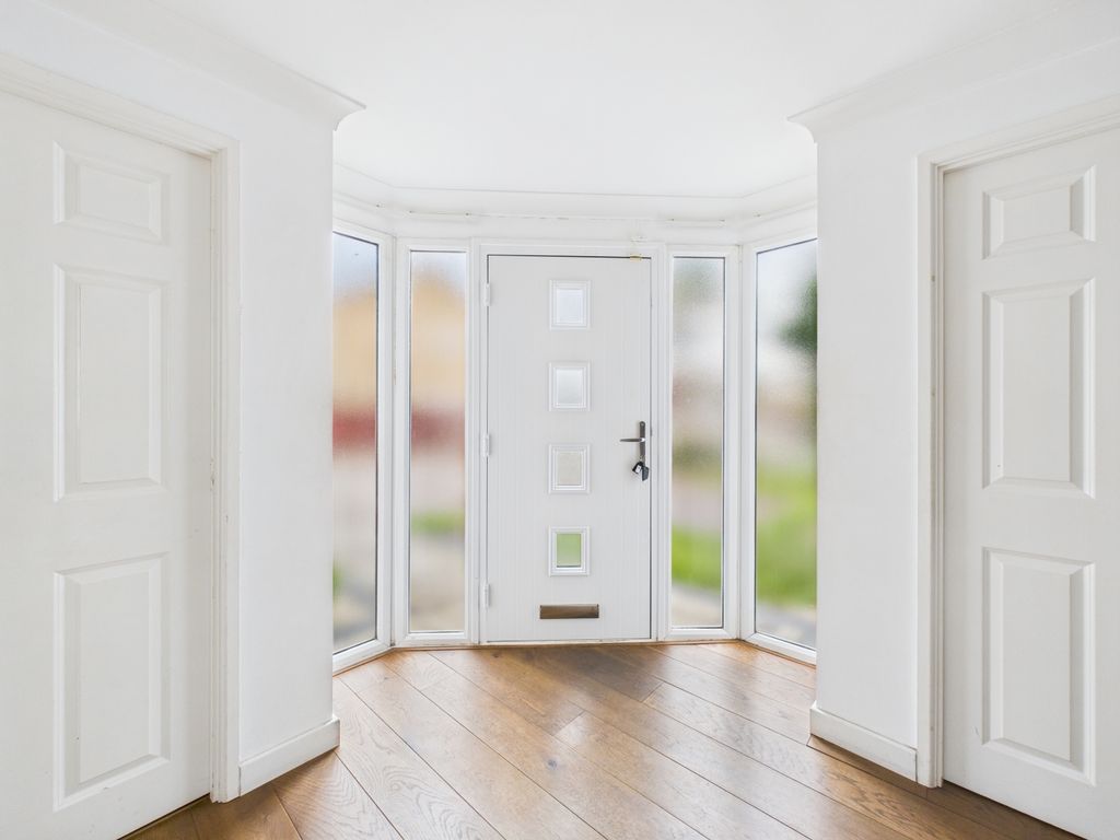 Property photo 3 of 30 Cam04922G0-Pr0069-Still009