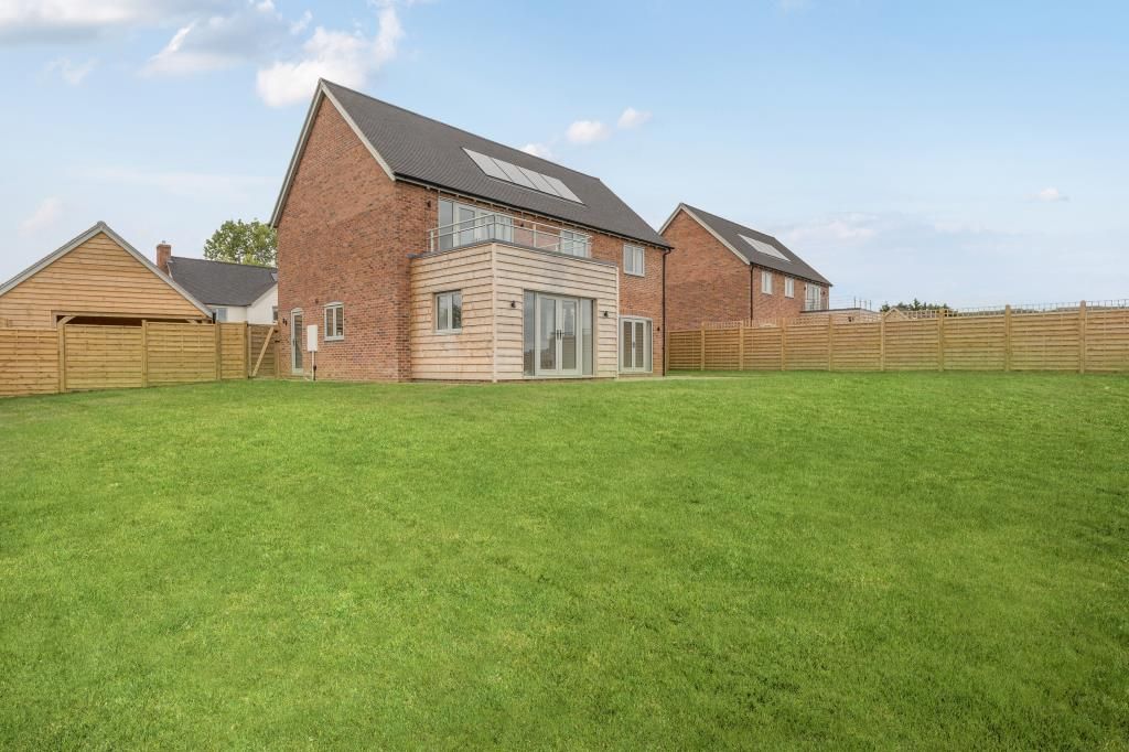 Property photo 2 of 8 External View