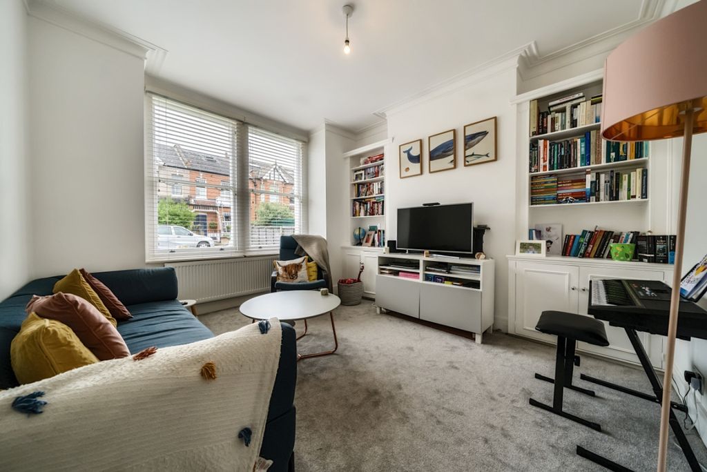 Property photo 3 of 6 988382 (2)